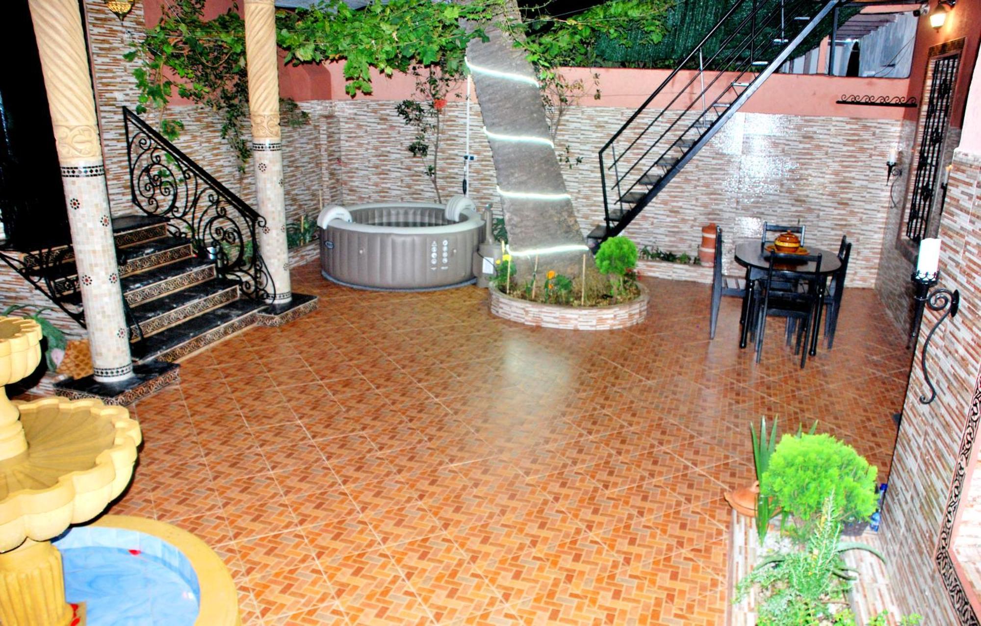 Dar Lghzal Special Offer In Rabat Winner Of Guest Experience 2025 Awards Traditional Sahrawi And Berber Privative Villa With Swimming Pool Jacuzzi Sea View And On Site Restaurant Ideal For Family And Groups In Rabat'S Center No Car Required Esterno foto